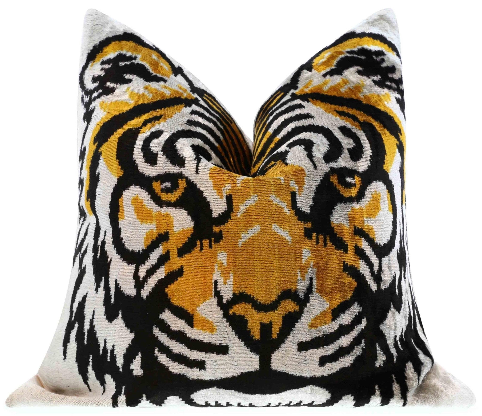 Canvello Handmade Velvet Throw Pillow with Bold Tiger Face Design - High-Quality 20x20 Inch Decorative Accent with Premium Down Feather Insert for Sofas, Couches, and Interior Design